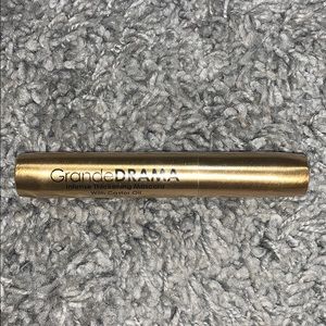 ‼️ SOLD ‼️GRANDEDRAMA INTENSE THICKENING MASCARA😍